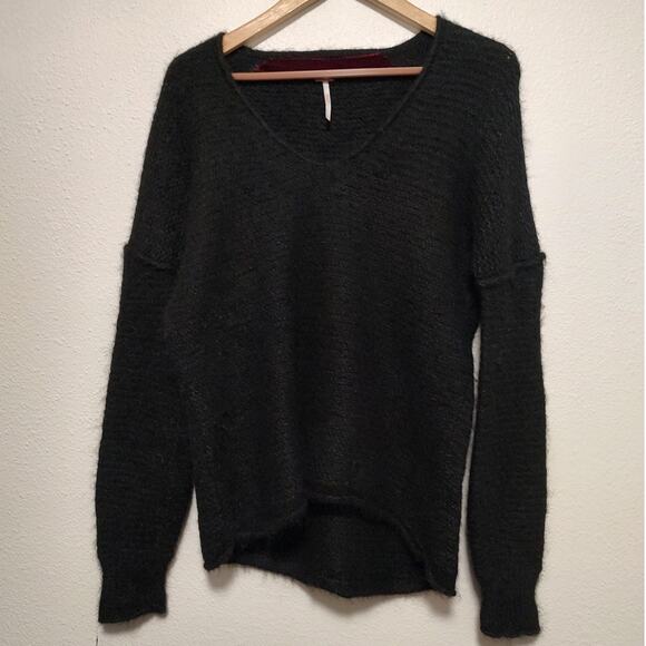 Free People Black All Mine Long Sleeve V-Neck Cotton/Alpaca Blend Sweater Small - Picture 1 of 7